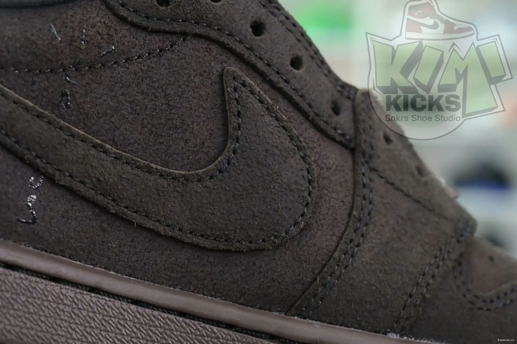 Air Brown” x Travis OG“Velvet Low Jordan Scott Kimikick Jordan 1 0619